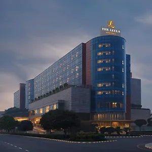 the-leela-ambience-gurgaon-hotel-residences.hotelsdelhi.org/
